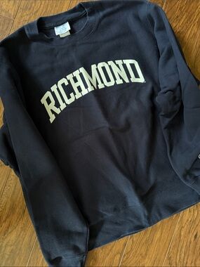 Men’s Champion Reverse Weave Crewneck Sweatshirt - University of Richmond